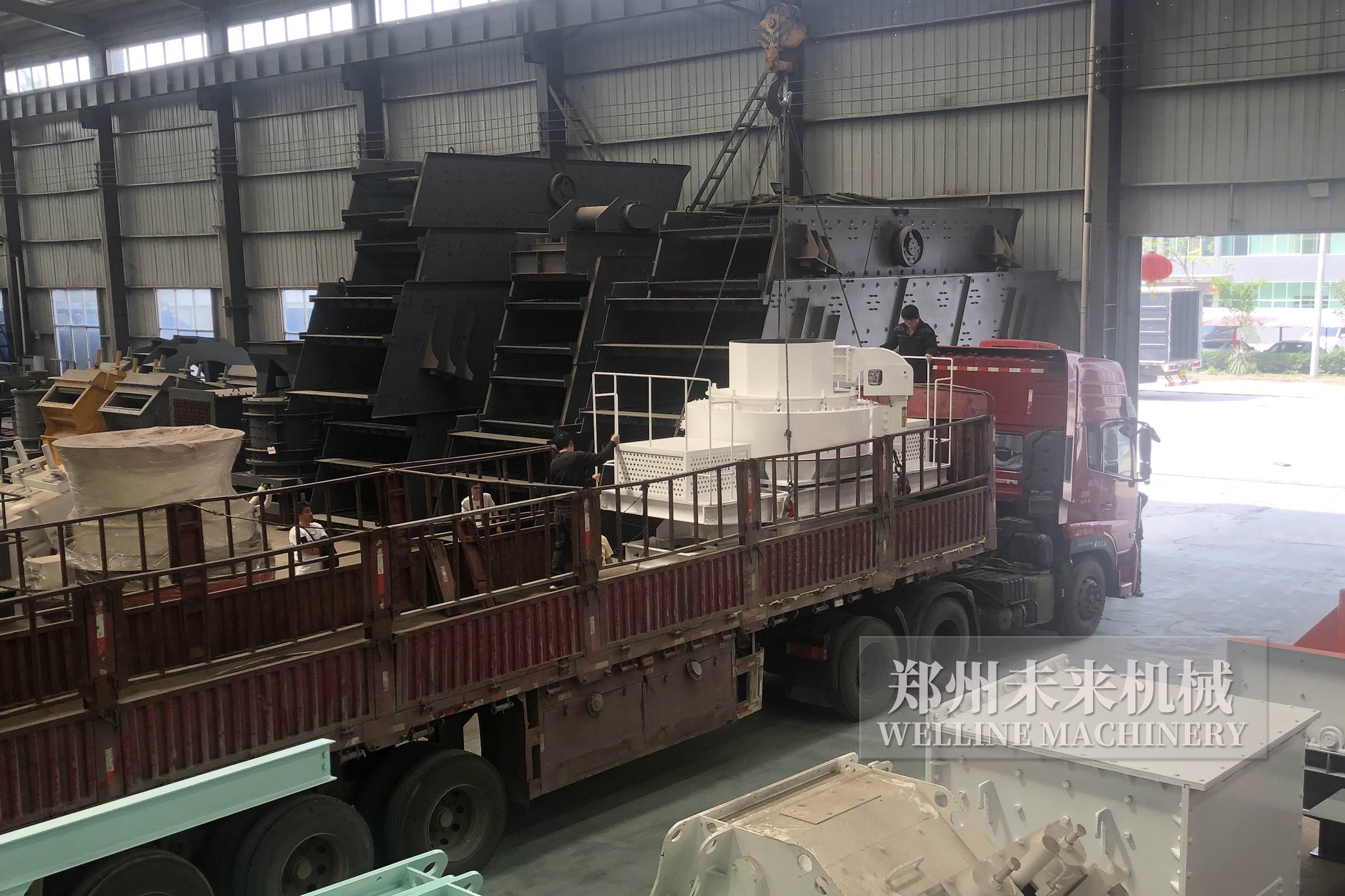 4月18日VSI7611沖擊式制砂機(jī)發(fā)貨